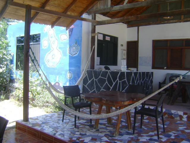 Hôtel Las Gardenias à Puerto Villamil Extérieur photo