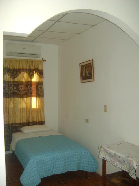 Hôtel Las Gardenias à Puerto Villamil Extérieur photo