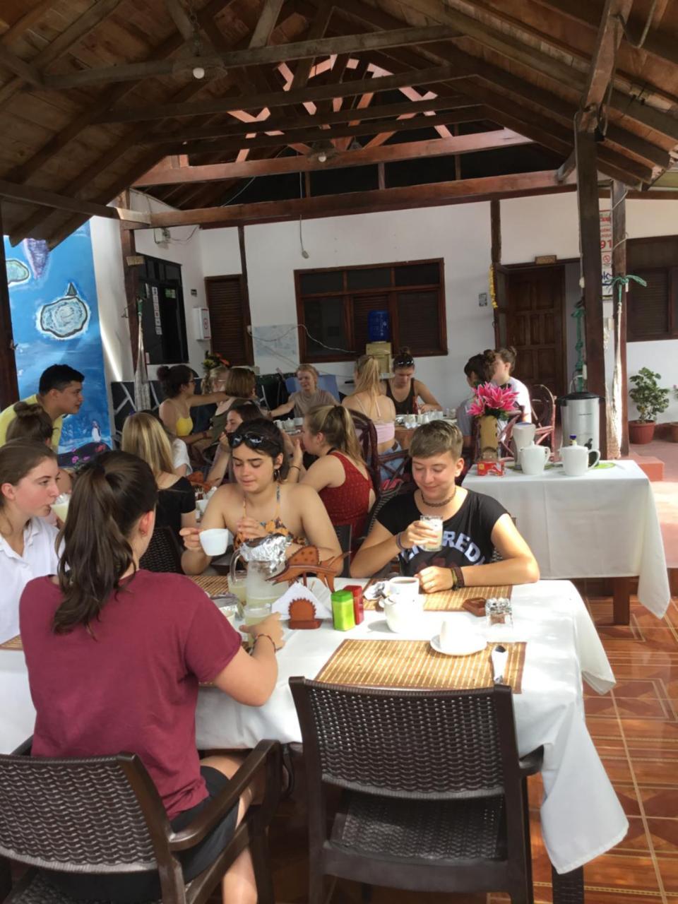 Hôtel Las Gardenias à Puerto Villamil Extérieur photo